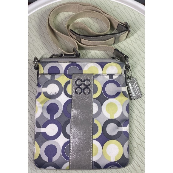 Coach Julia Op Art Scarf Print Lilac Swingpack Crossbody Purse Bag  8.5"x7.5" - Picture 1 of 15